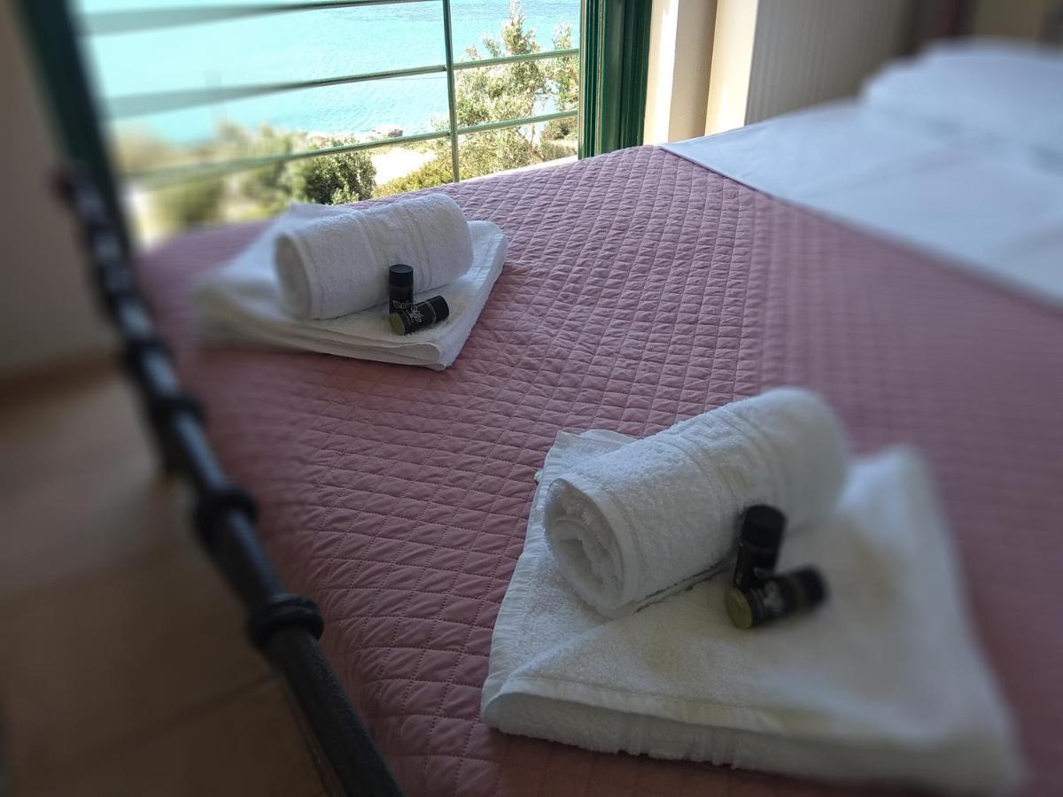 Marmari Megali Ammos Oasis Apartment & Studio Agia Marina  外观 照片